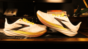 5 Best Travel Running Shoes [Light & Travel-Tested]